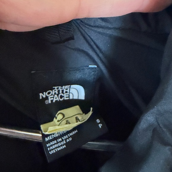 The North Face Unisex Velour Puffer Jacket - Picture 13 of 15